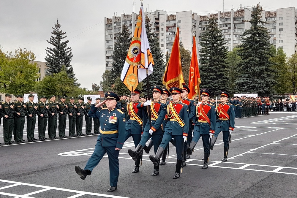У возрожденного училища теперь есть боевое знамя. У возрожденного училища теперь есть боевое знамя.