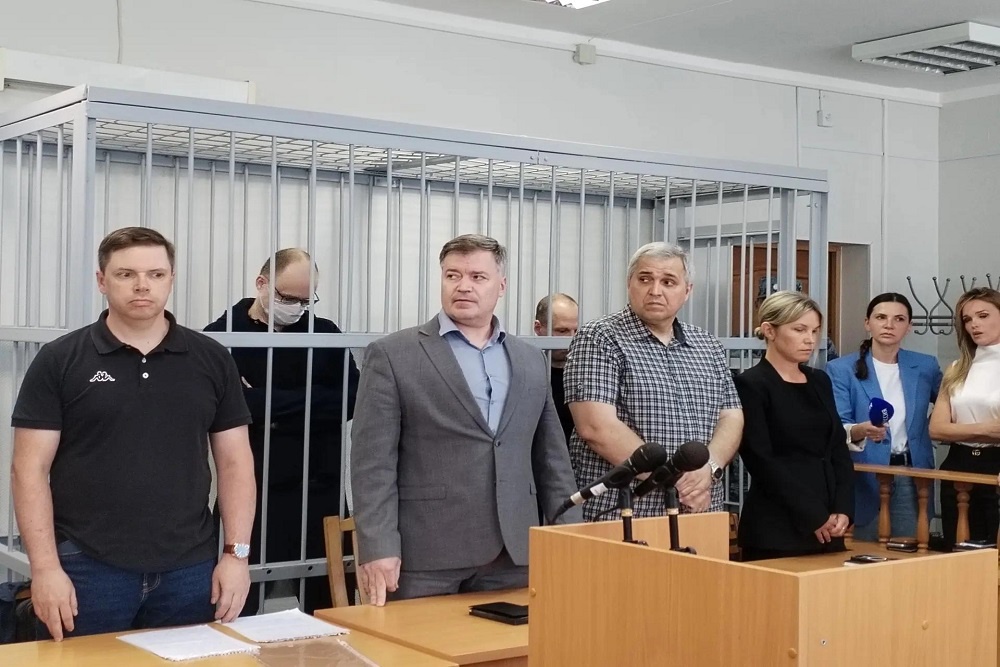 На момент вынесения приговора объем уголовного дела достиг 194 томов, а в суде состоялось 220 заседаний