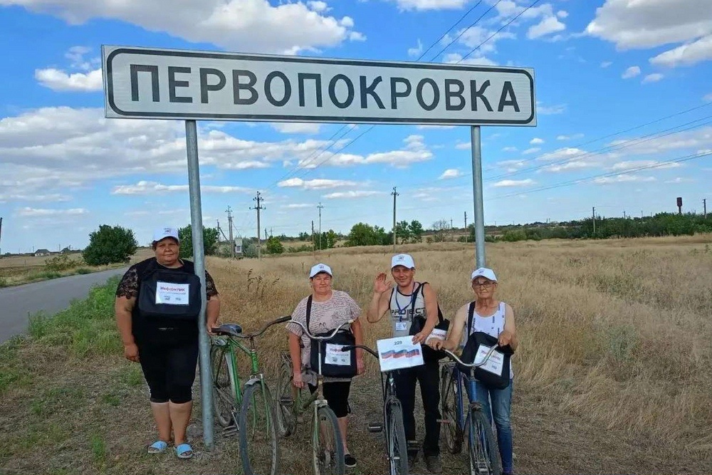 Ольга Демьяненко преодолевала более 30 км на велосипеде, чтобы селяне могли проголосовать.