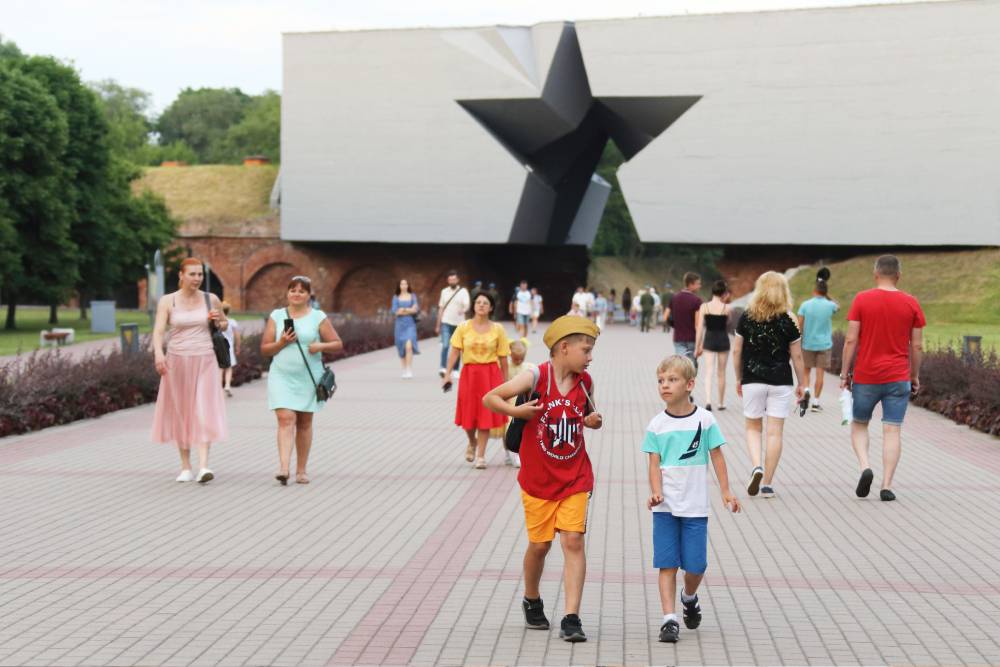 Сегодня Брестская крепость - одно из самых посещаемых мест Союзного государства и важный элемент нашей исторической памяти. 