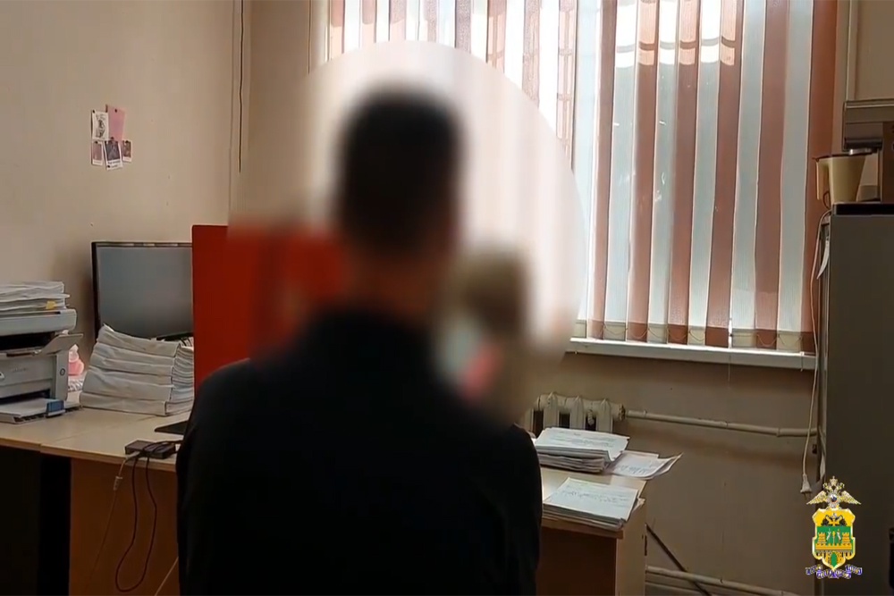 Муж и жена из Белореченска оказались под следствием за махинации с продажей ОСАГО.