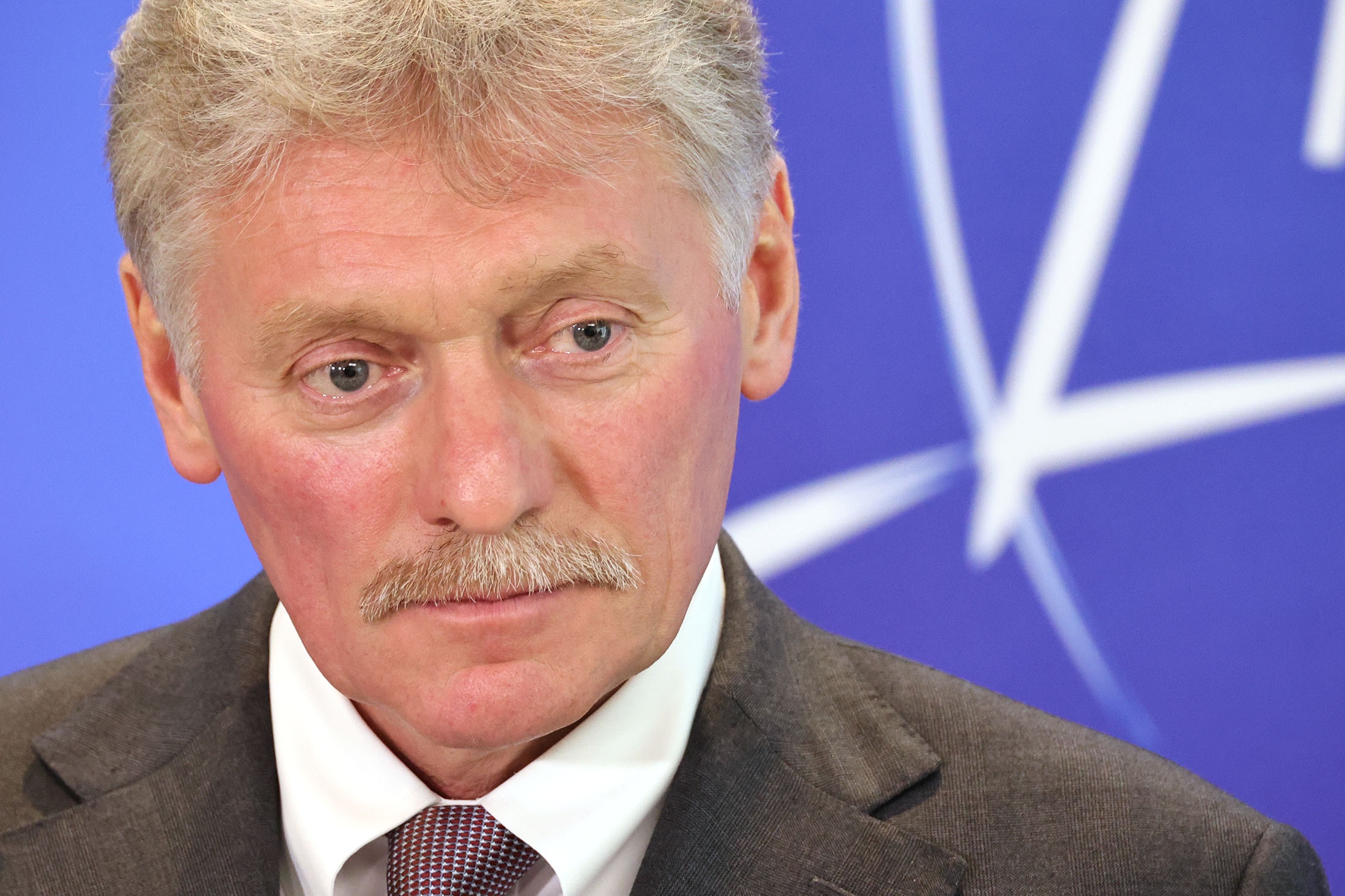 Дмитрий Песков во время сессии "Сценарии мирового порядка к середине XXI века" на XII международном научно-экспертном форуме "Примаковские чтения".