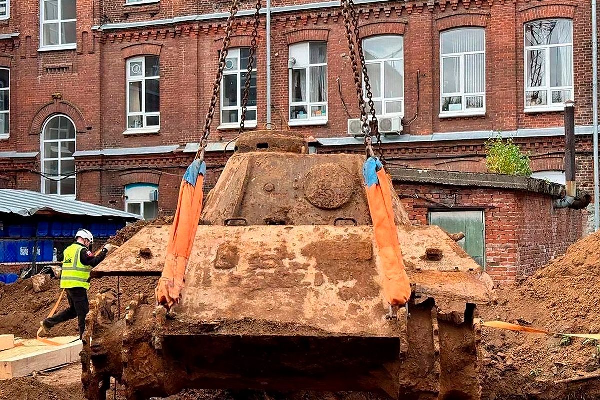Дальнейшая судьба  44-тонного "динозавра" Panzerkampfwagen V пока туманна.