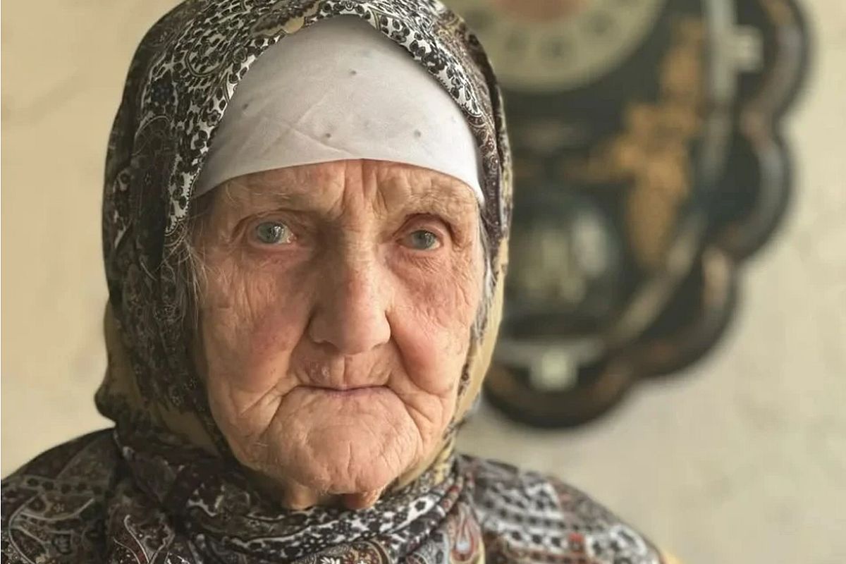 Старейшей жительнице России Яхе Хашаговой исполнился 121 год.  