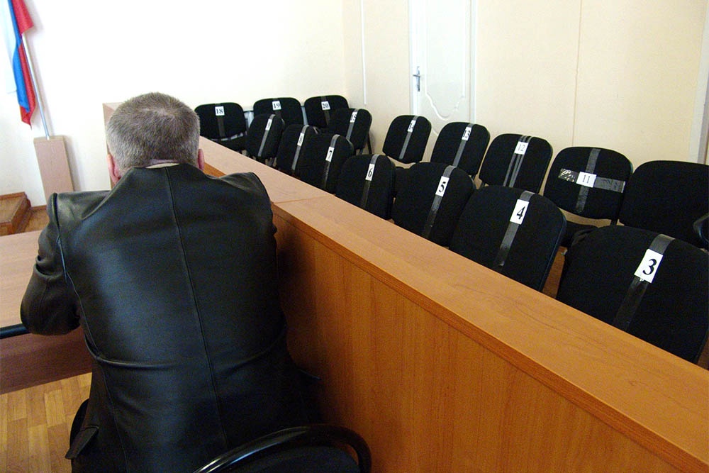 Предлагается сократить коллегию присяжных, чтобы легче было набрать в нее граждан.