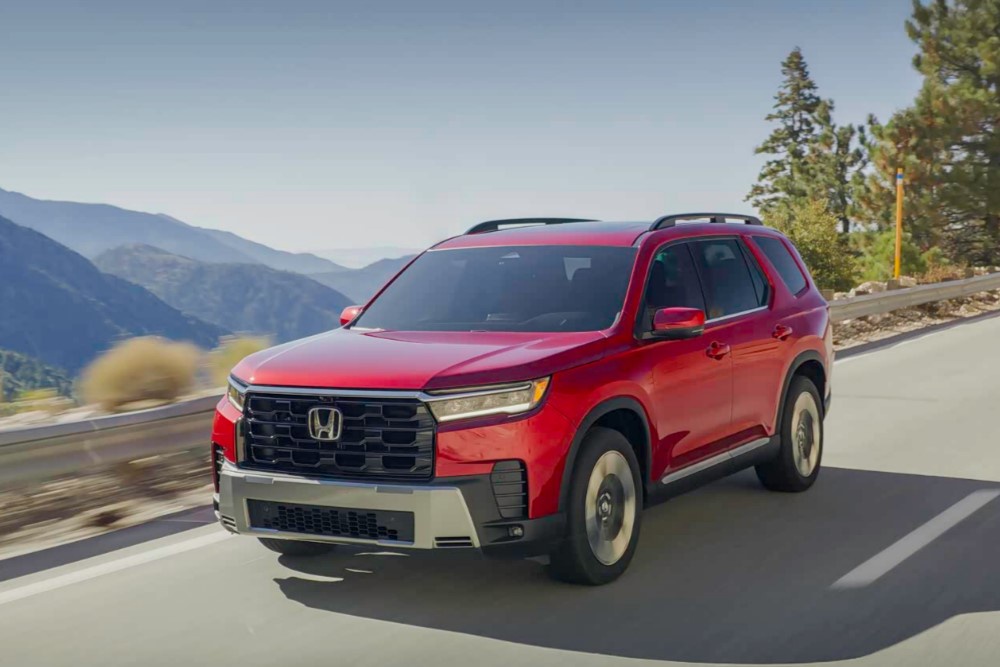 Текущее поколение кроссовера Honda Pilot Текущее поколение кроссовера Honda Pilot