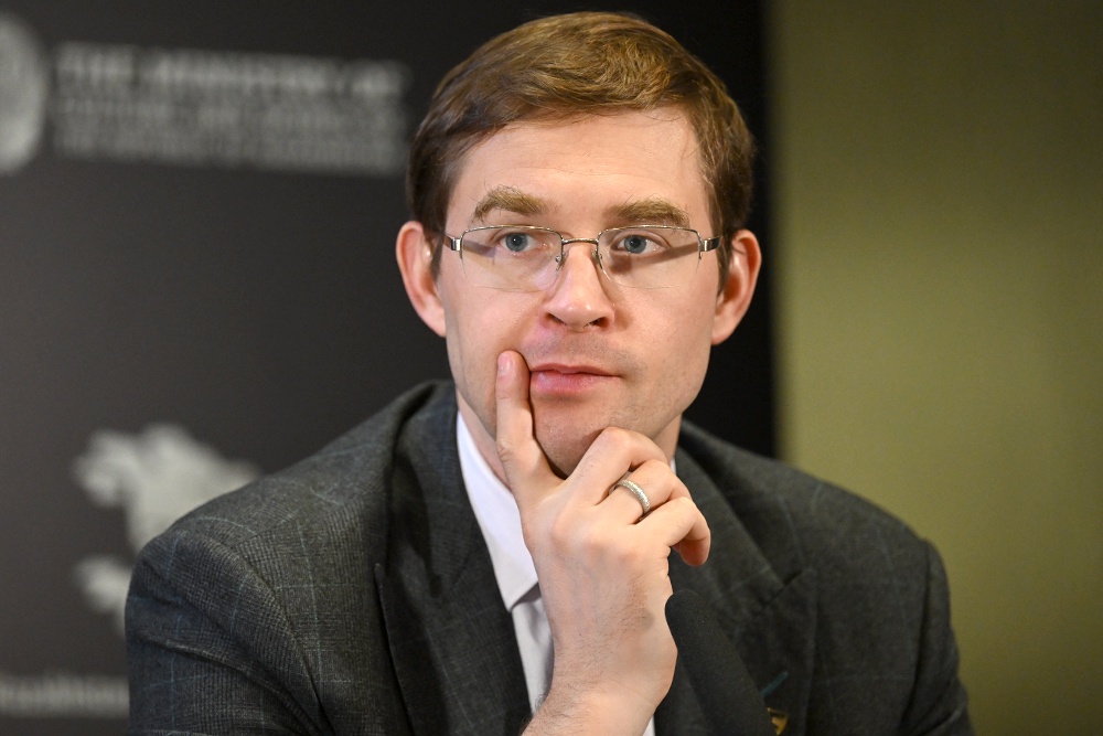 Тимур Турлов. Тимур Турлов.