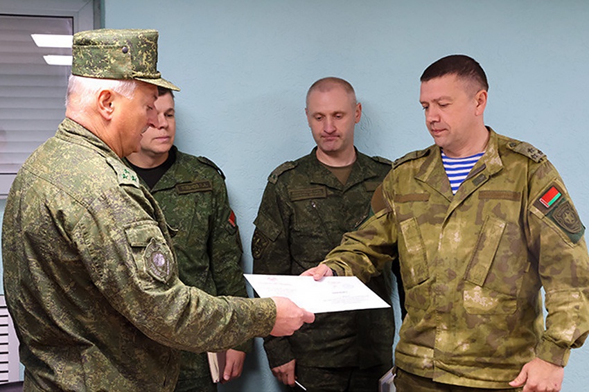 Проверка боеготовности по поручению Президента продолжается в воинской части 120-й отдельной мехбригады.