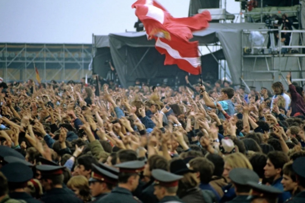 Рок-концерт 28 сентября 1991-го на Тушинском аэродроме в Москве собрал от 600 тысяч до миллиона зрителей.