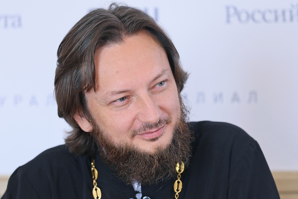 Отец Корнилий: Уральцы не сразу тебя принимают. Сперва присматриваются, кто ты есть, чего стоят твои слова и поступки.