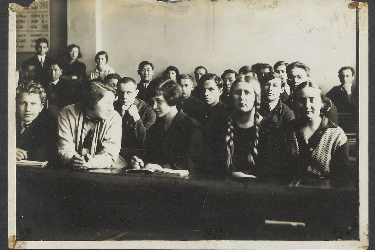5-й класс Русской реальной гимназии в Праге. 1924-1925 годы.