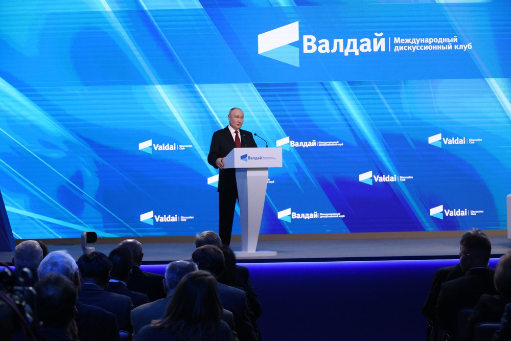 Владимир Путин призвал верить в лучшее, а главное - делать все для того, чтобы оно наступило. Владимир Путин призвал верить в лучшее, а главное - делать все для того, чтобы оно наступило.