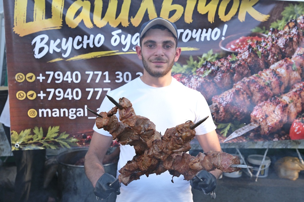 Как же гастрономический фестиваль в Абхазии и без шашлыка?! Как же гастрономический фестиваль в Абхазии и без шашлыка?!