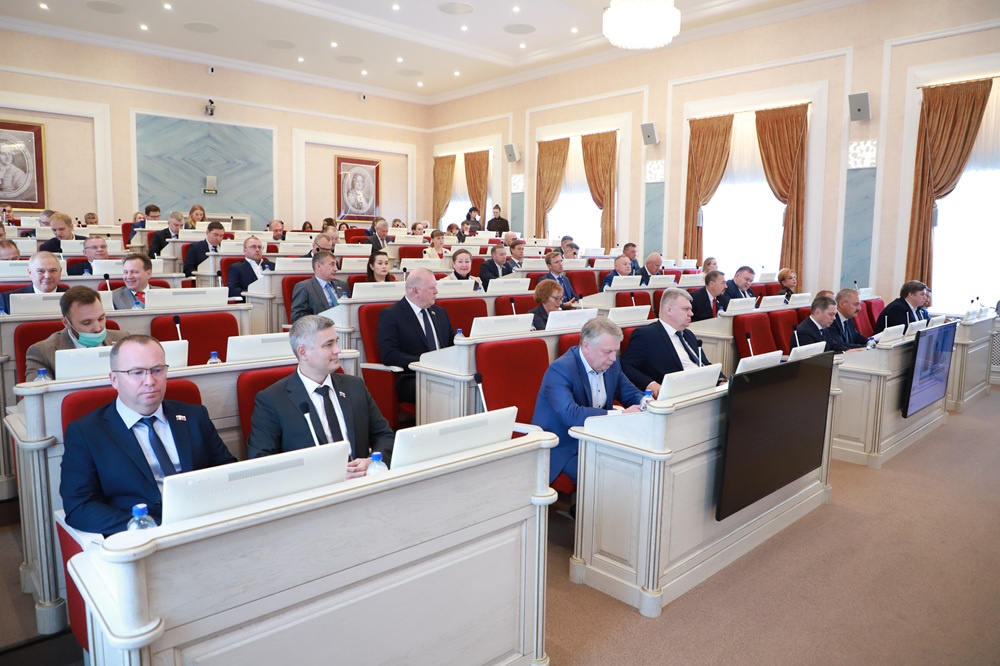 Депутаты приняли новый портфель законов, касающихся важных сфер жизни общества