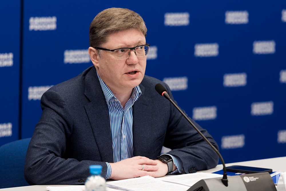 Андрей Исаев, российский политик. Депутат Государственной думы Федерального Собрания Российской Федерации с 19 декабря 1999 года