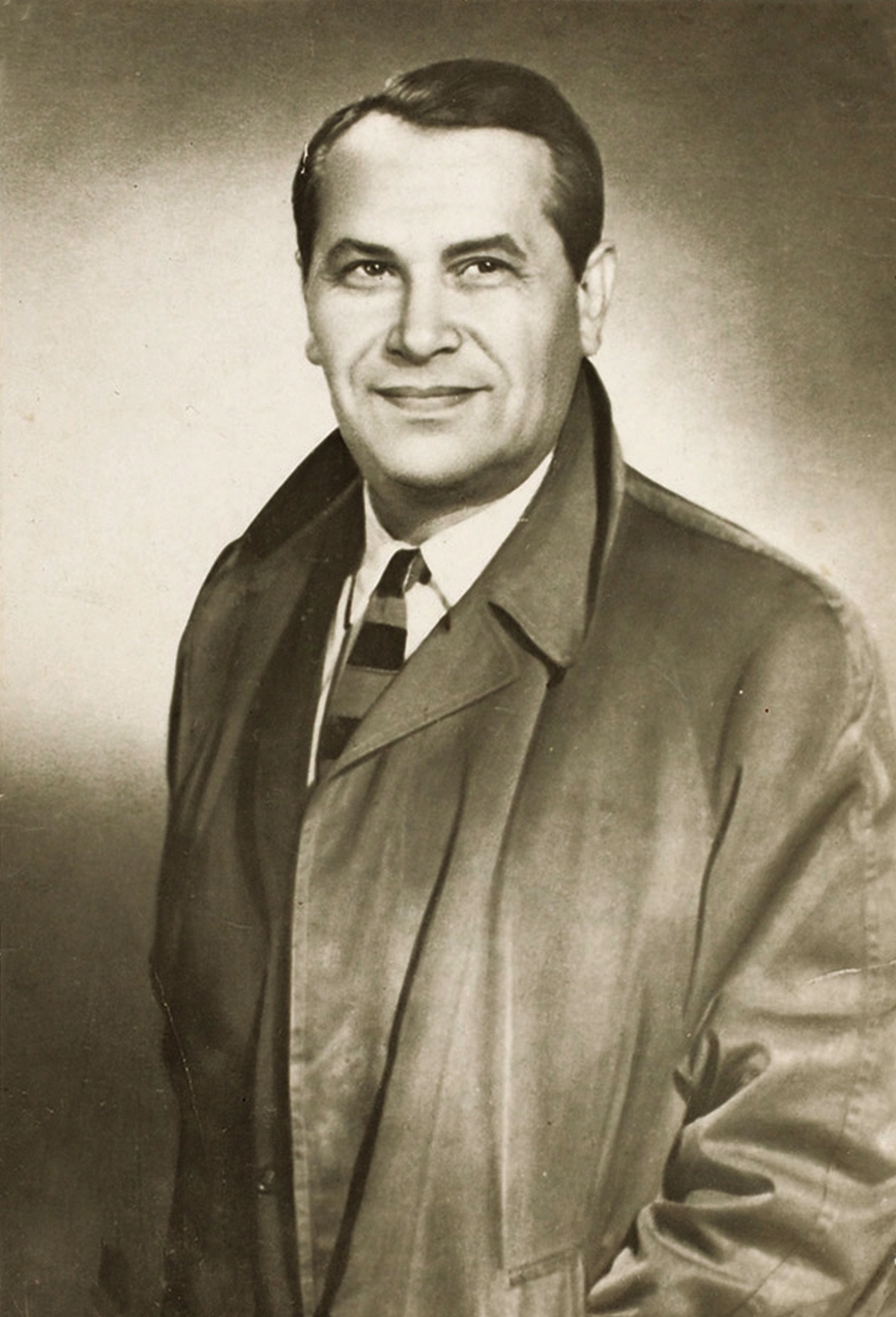 Заслуженный артист РСФСР Марк Бернес. 1962