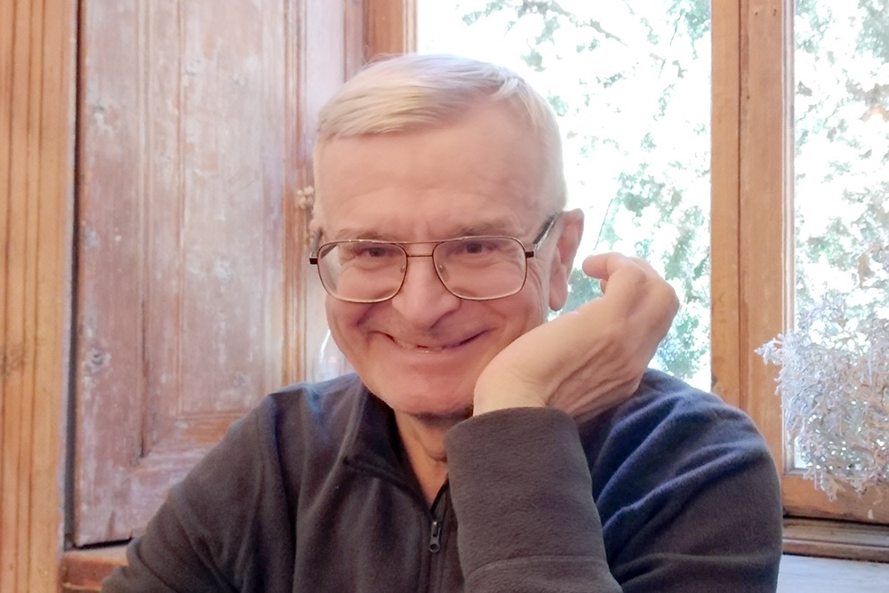 Владимир Балахонов: "Пишу письмо эпохи отчуждения. Но в грёзах об эпохе возрождения..." Владимир Балахонов: "Пишу письмо эпохи отчуждения. Но в грёзах об эпохе возрождения..."