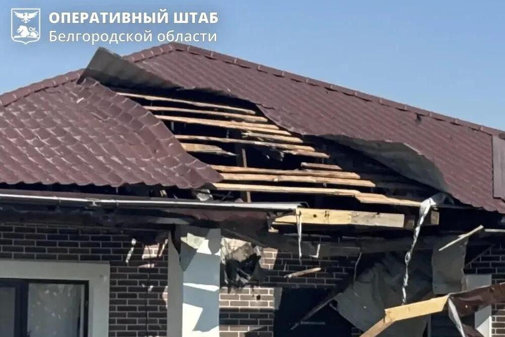 Один мирный житель погиб, 10 человек получили ранения в результате атак ВСУ на регионы Центральной России за минувшие сутки. Один мирный житель погиб, 10 человек получили ранения в результате атак ВСУ на регионы Центральной России за минувшие сутки.