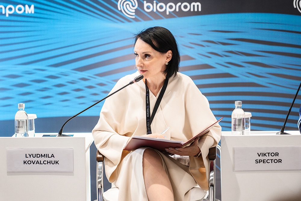 По словам Людмилы Ковальчук, результатом программы оздоровления стало заметное сокращение числа больничных листов на предприятии. По словам Людмилы Ковальчук, результатом программы оздоровления стало заметное сокращение числа больничных листов на предприятии.