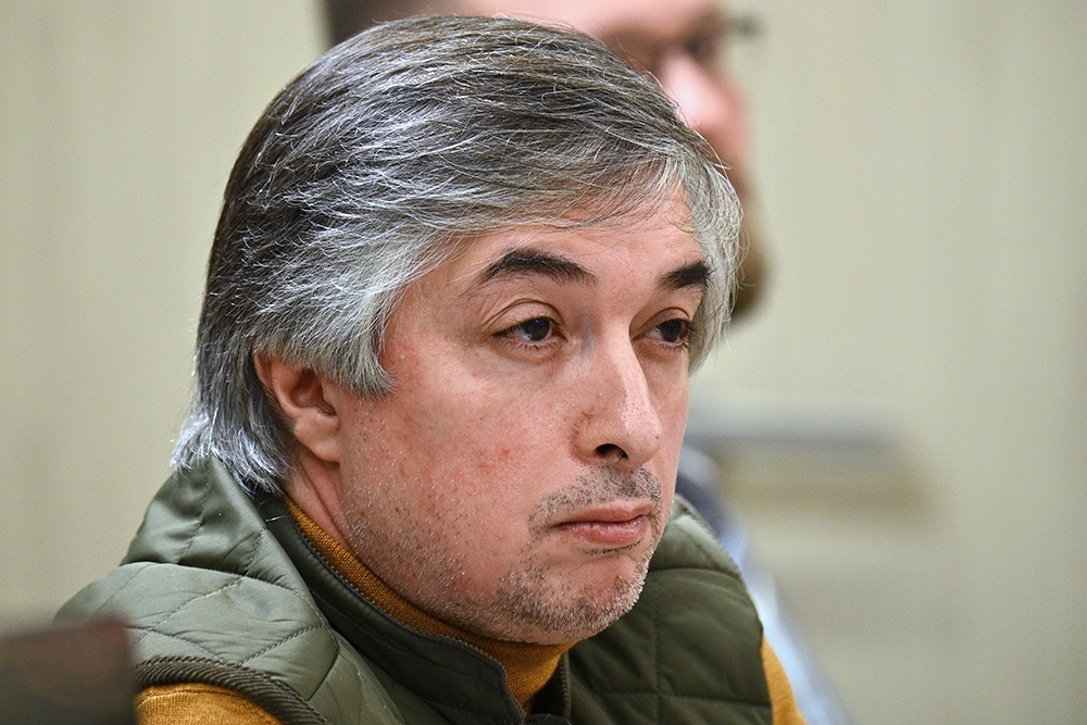 Знаток телевизионной игры "Что? Где? Когда?" Ровшан Аскеров.
