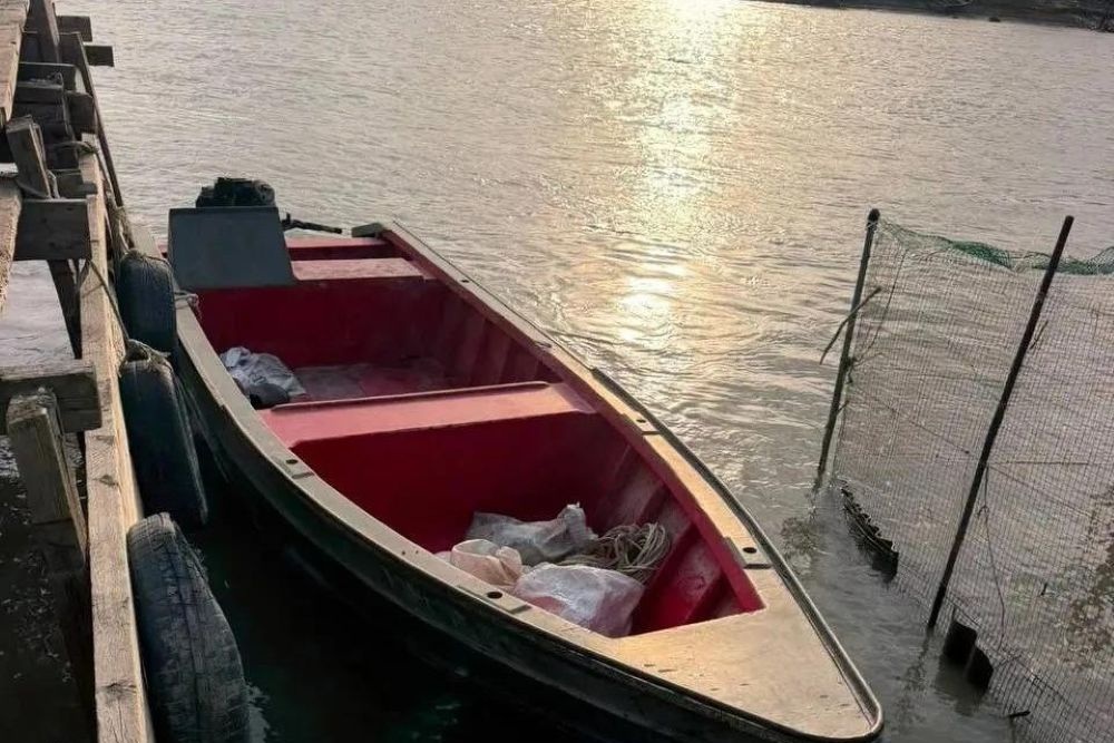 В Дагестане возбуждено уголовное дело по факту гибели мужчины в акватории Каспийского моря В Дагестане возбуждено уголовное дело по факту гибели мужчины в акватории Каспийского моря