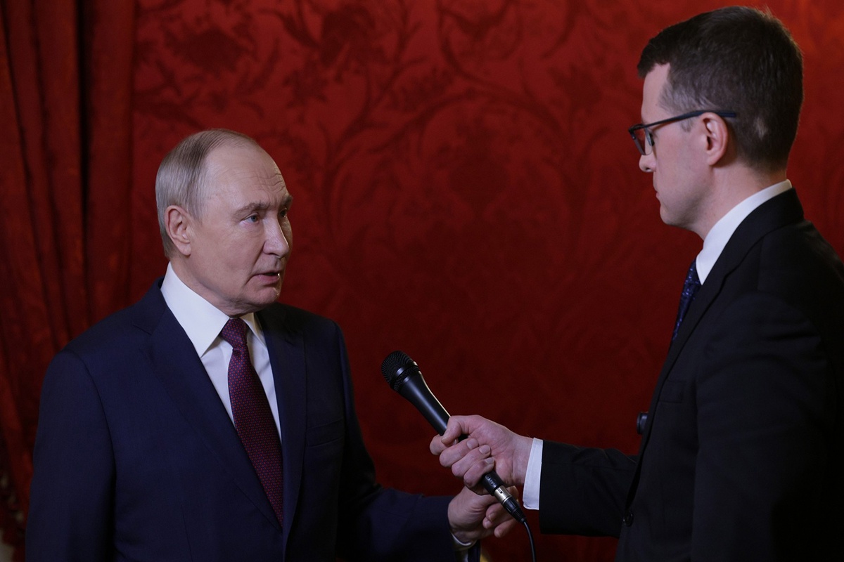 Президент РФ отреагировал на слова Зеленского о готовности отдать территории России. 