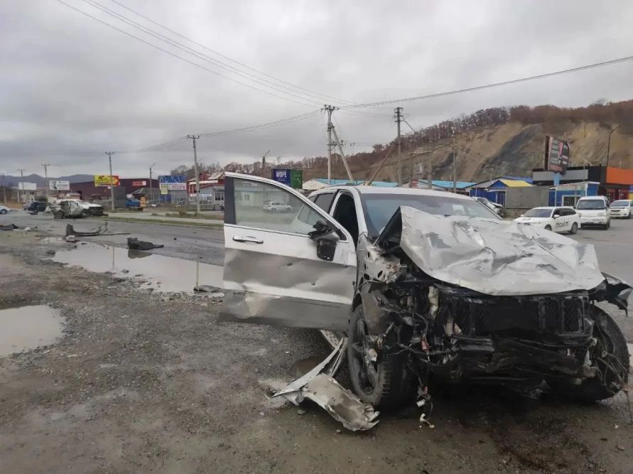 Дорожно-транспортное происшествие произошло в районе 142 километра автодороги "Артем-Находка-порт Восточный"