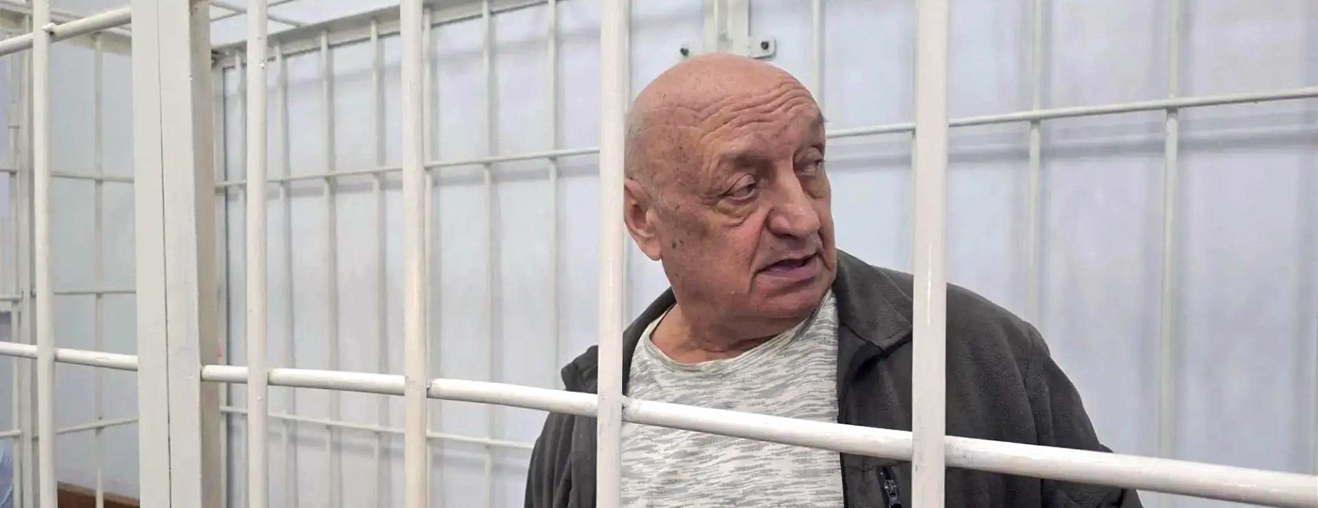 Владимир Жигулин, стоя за решеткой, мало что понял из озвученного приговора. В СИЗО он практически полностью оглох.