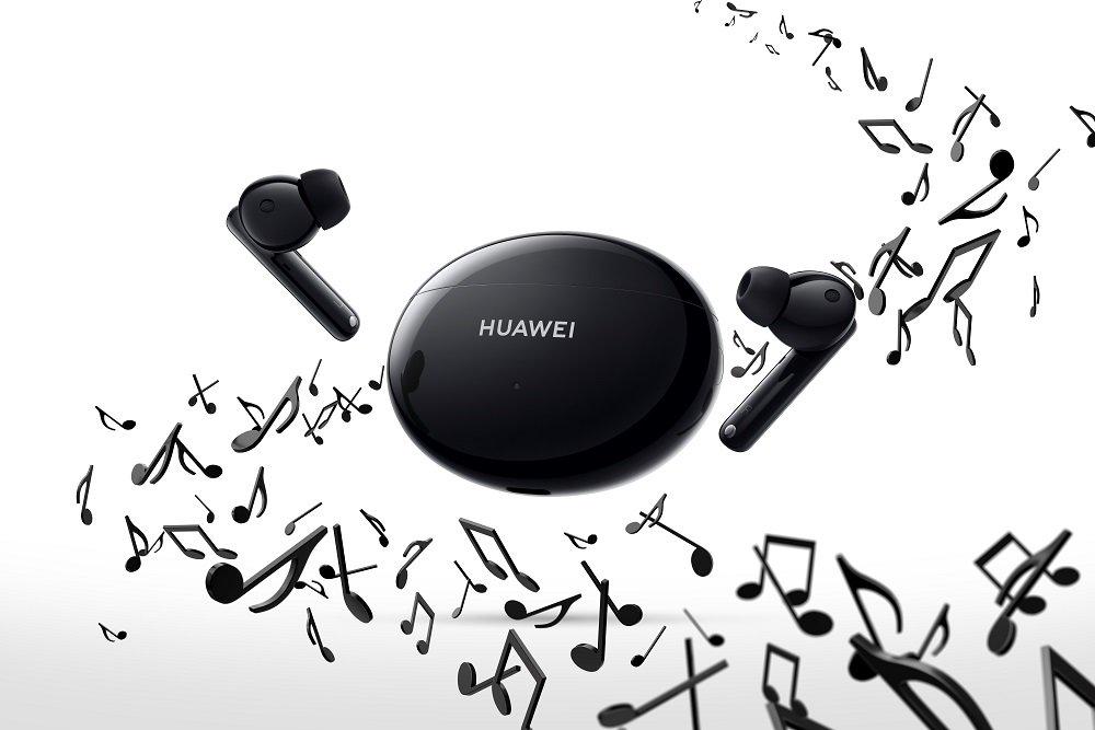 В Россию приехали стильные наушники для молодежной аудитории ...