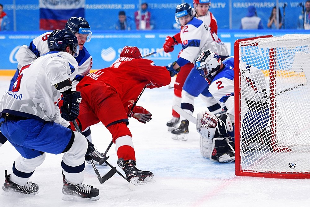 хоккей на красной площади. шайба для хоккея. кхл плей-офф 2023. хоккей на красной площади 2021. хоккей между.