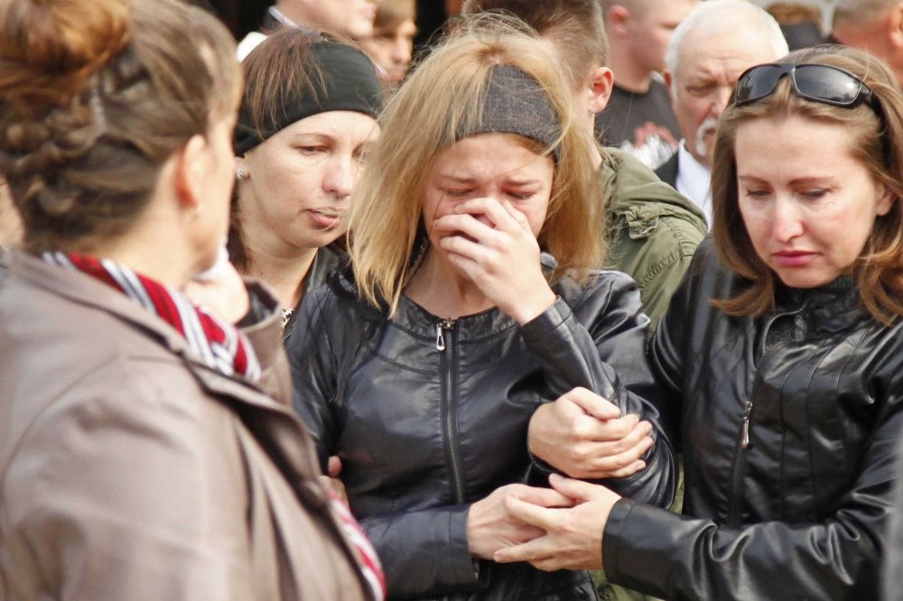 захоронение м горький кавказский район. в краснодарском крае простились с 2-мя братьями. могила виктора лихоносова. похороны военнослужащего. кубанский прощание.