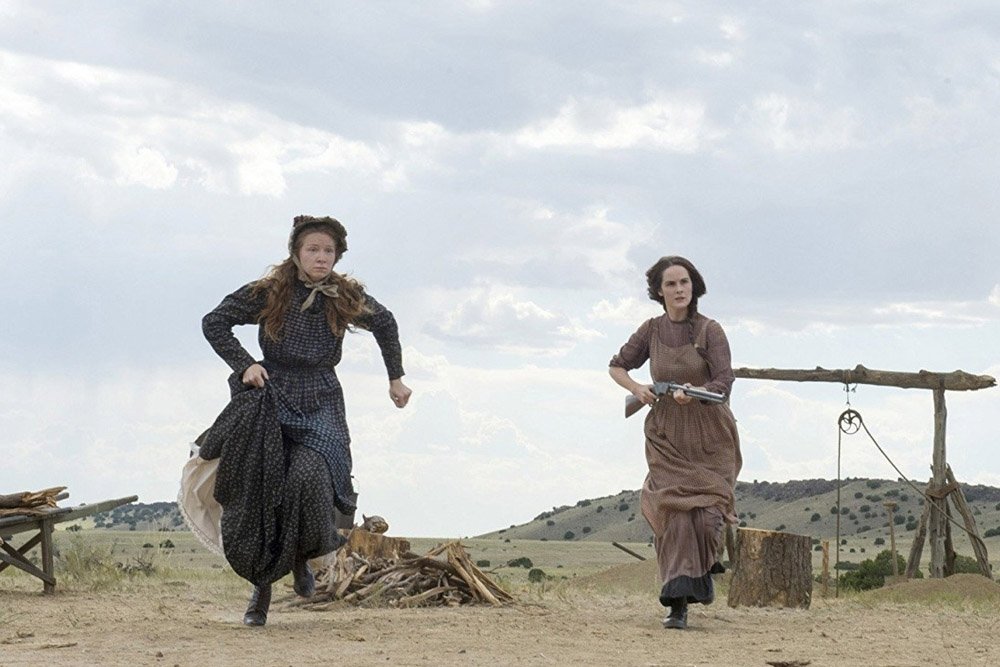 мишель докери дикий запад. богом забытые места. забытые богом уайти уинн. фильм забытые богом 1 серия 1 серия. люди забытые богом.