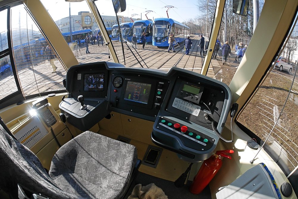 Кабина трамвая. 71-623 Трамвай кабина. Кабина трамвая 71 403. Кабина трамвая Горизонт. 619а трамвай кабина