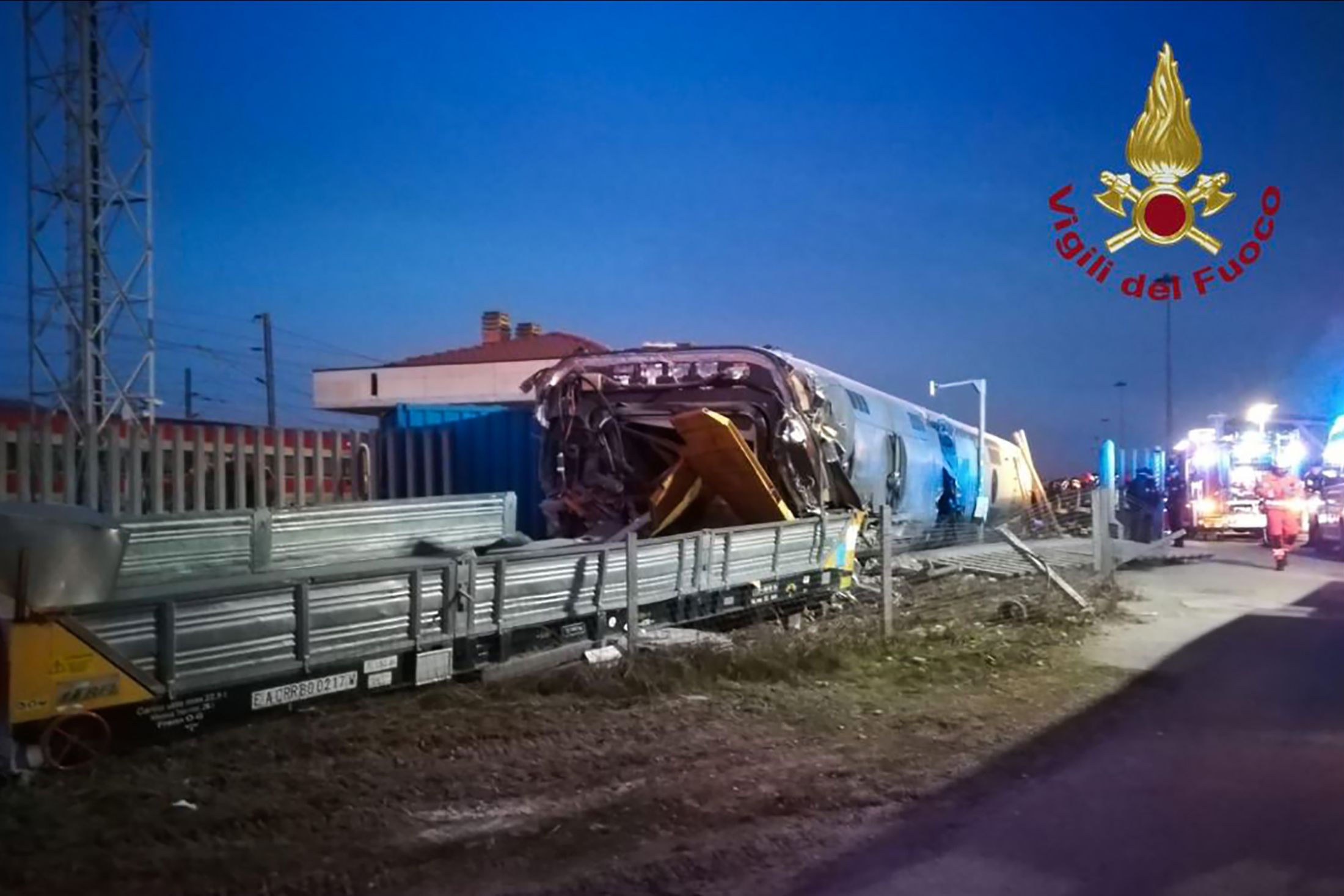 Поезд сошел с рейс сегодня. Поезд сошел с рейс сегодня. Возгорание поезда в египте (2002). Поезд сошел с рейс сегодня. Крушение поезда в арзамасе.