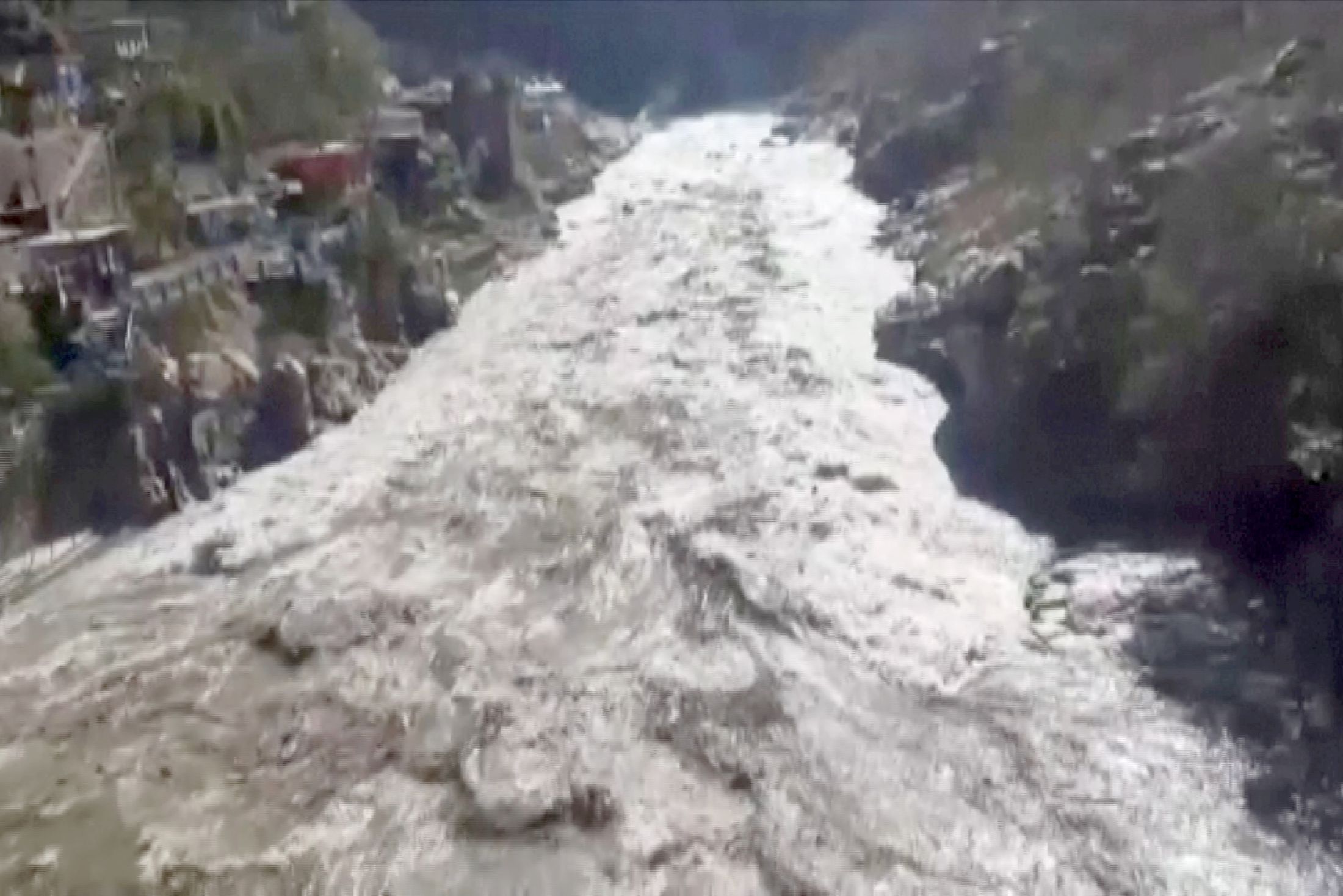 лавина в индии 2022. лавина в индии. гульмарг кашмир. лавина в австрии 1999. снежные лавины в россии.