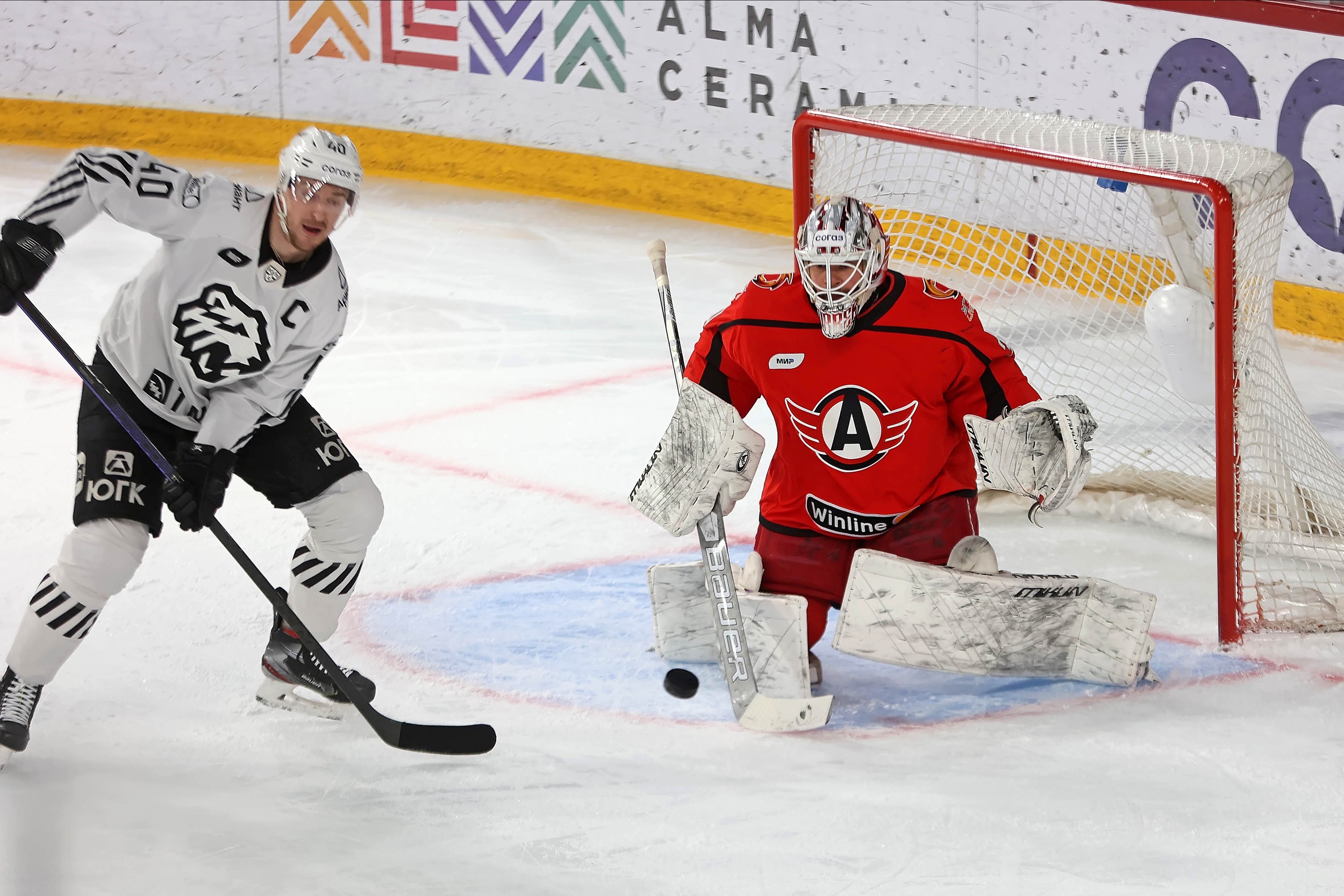 хоккей кхл автомобилист трактор