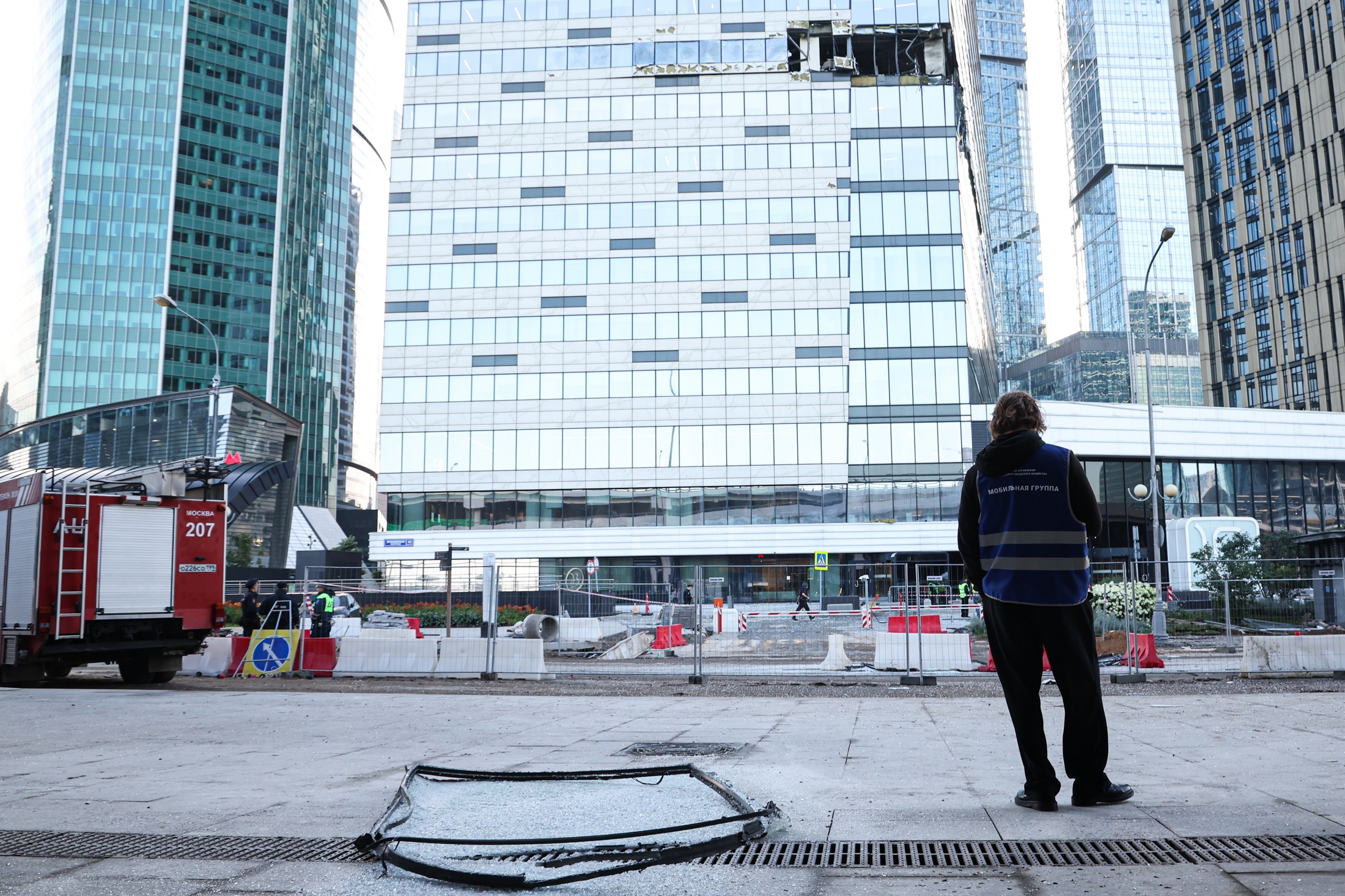 Москва сити горит. Пожар в москва сити 2023. Атака дрона на москва сити. Пострадавшие в москва сити сегодня. Пострадавшие в москва сити сегодня.