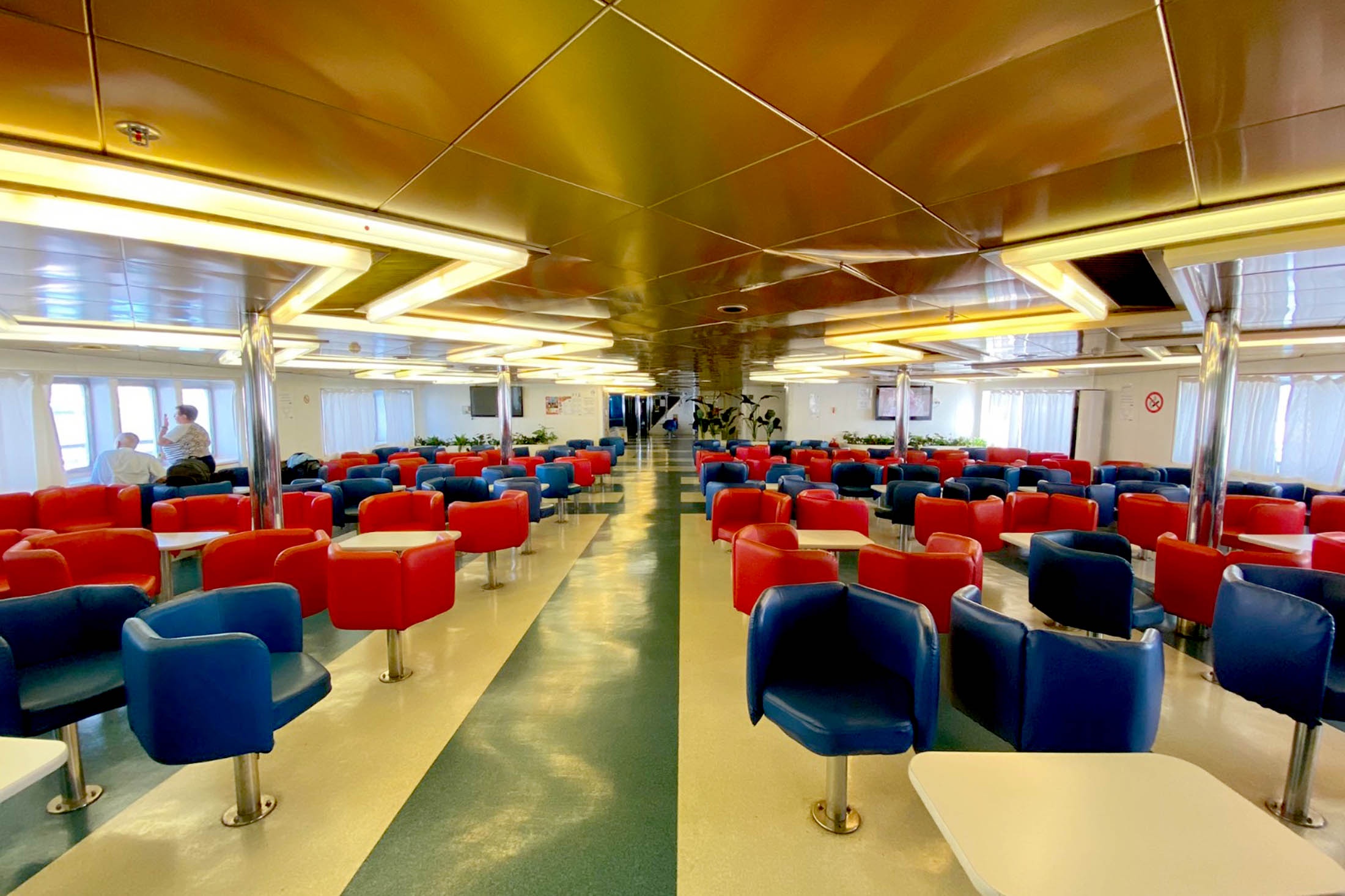 Желідегі зорлық-зомбылық порно видеолар Басқа біреудің күйеуімен жыныстық қатынасқа түсу - алдау.