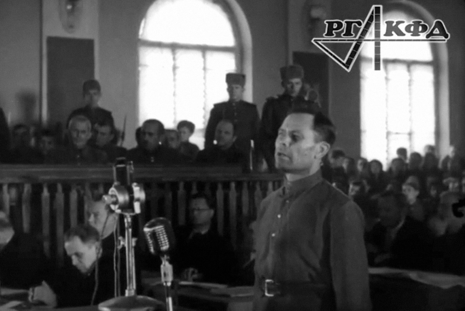 Один из свидетелей в зале, где проходил Киевский судебный процесс.<br>