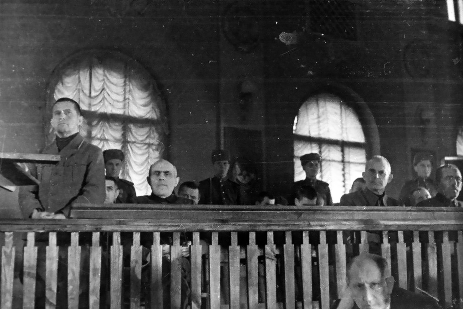 Выступление на процессе оберштурмбаннфюрера СС Георга Хейниша: "Мне было предложено, чтобы я подыскал в Мелитопольском районе большое поместье, которое навсегда останется моим".