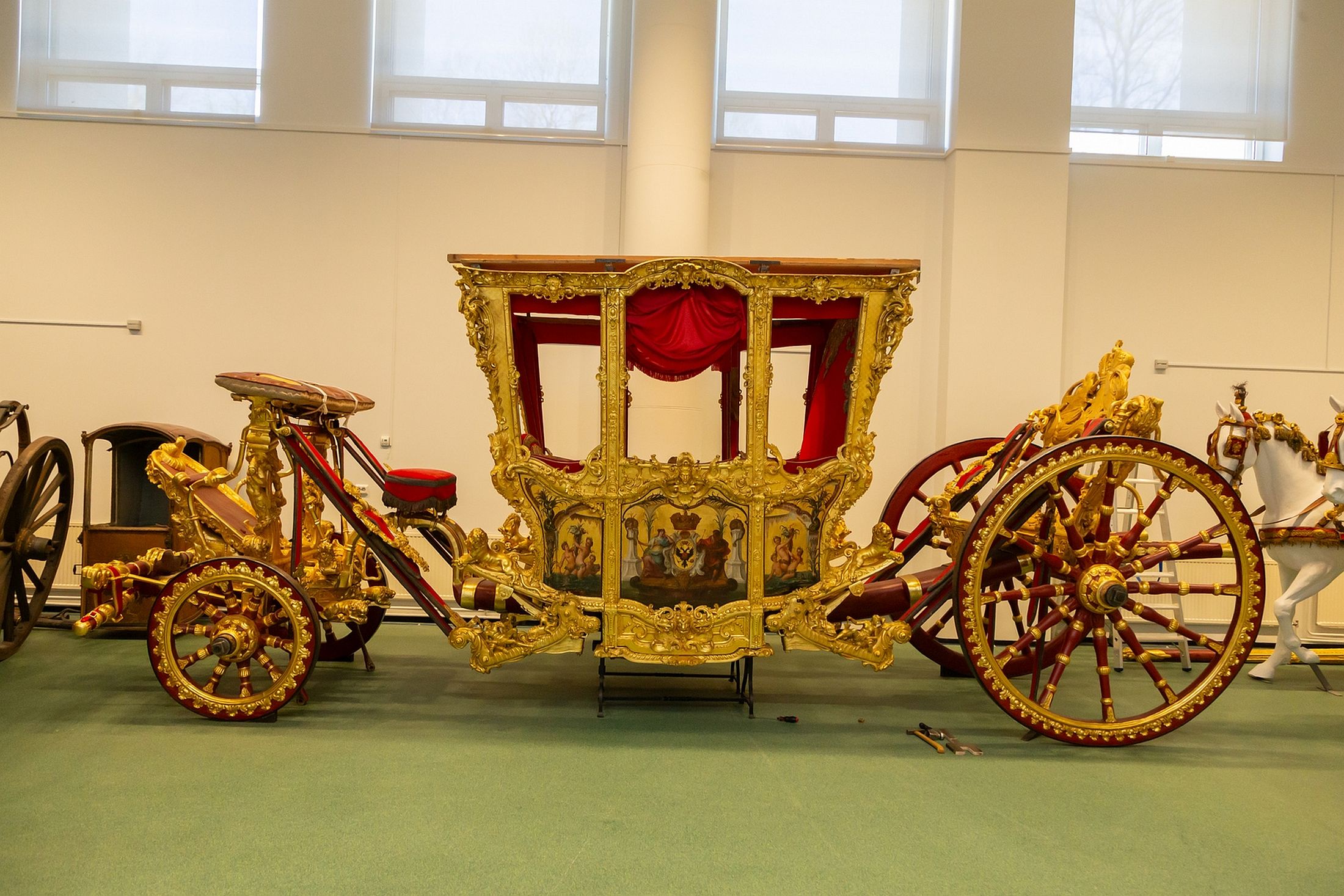 Уникальный памятник экипажного дела, которому более 300 лет, непрерывно находится в запасниках с 2006 года. 