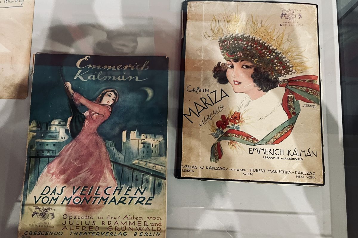 Ноты с личным штампом Зинаиды Биттнер и Леонида Розена.