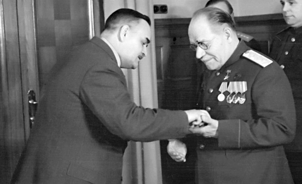 Очередная заслуженная награда. 1944 г.