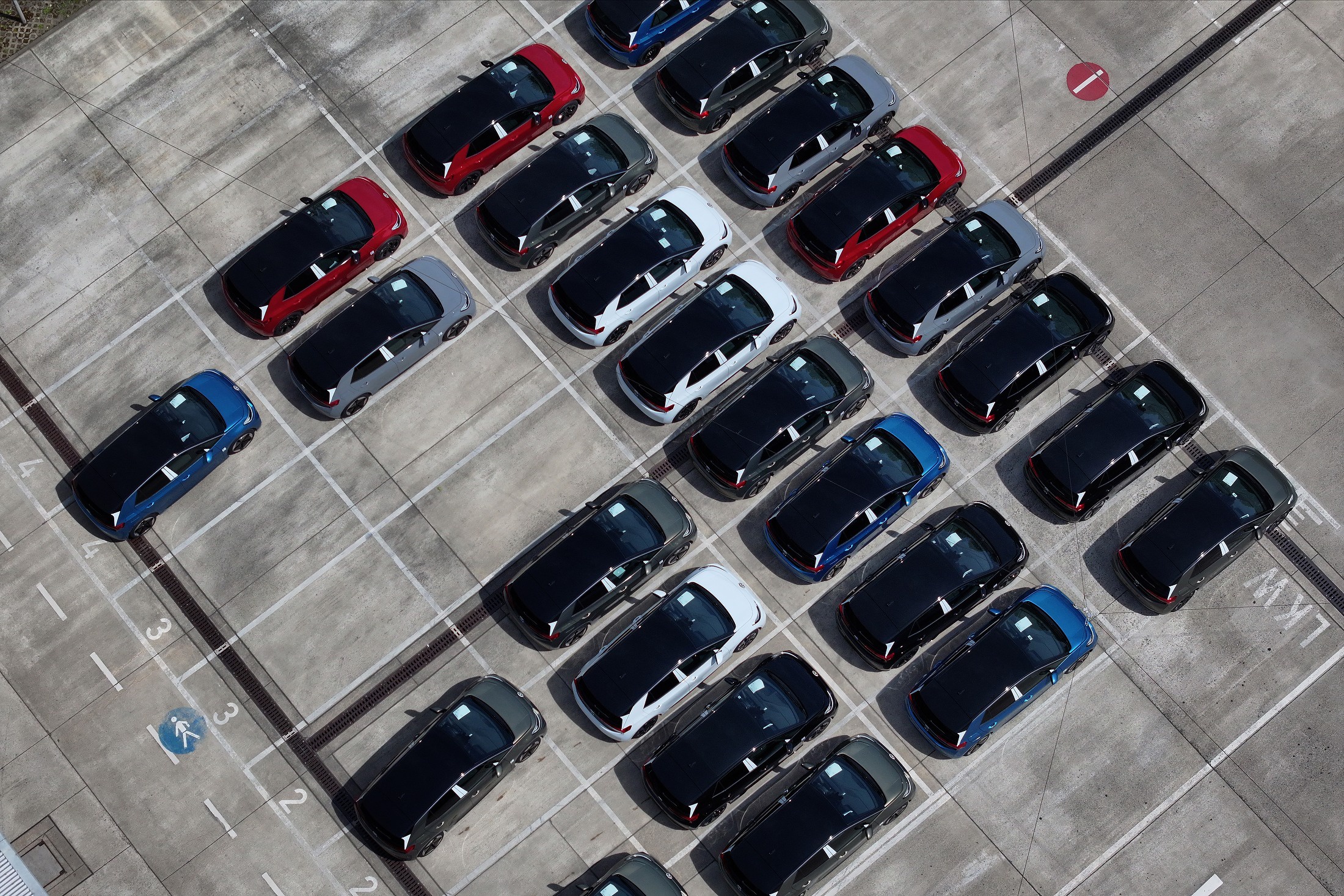 "Положение Volkswagen действительно сложное". Эксперты рассказали, что будет с немецким концерном