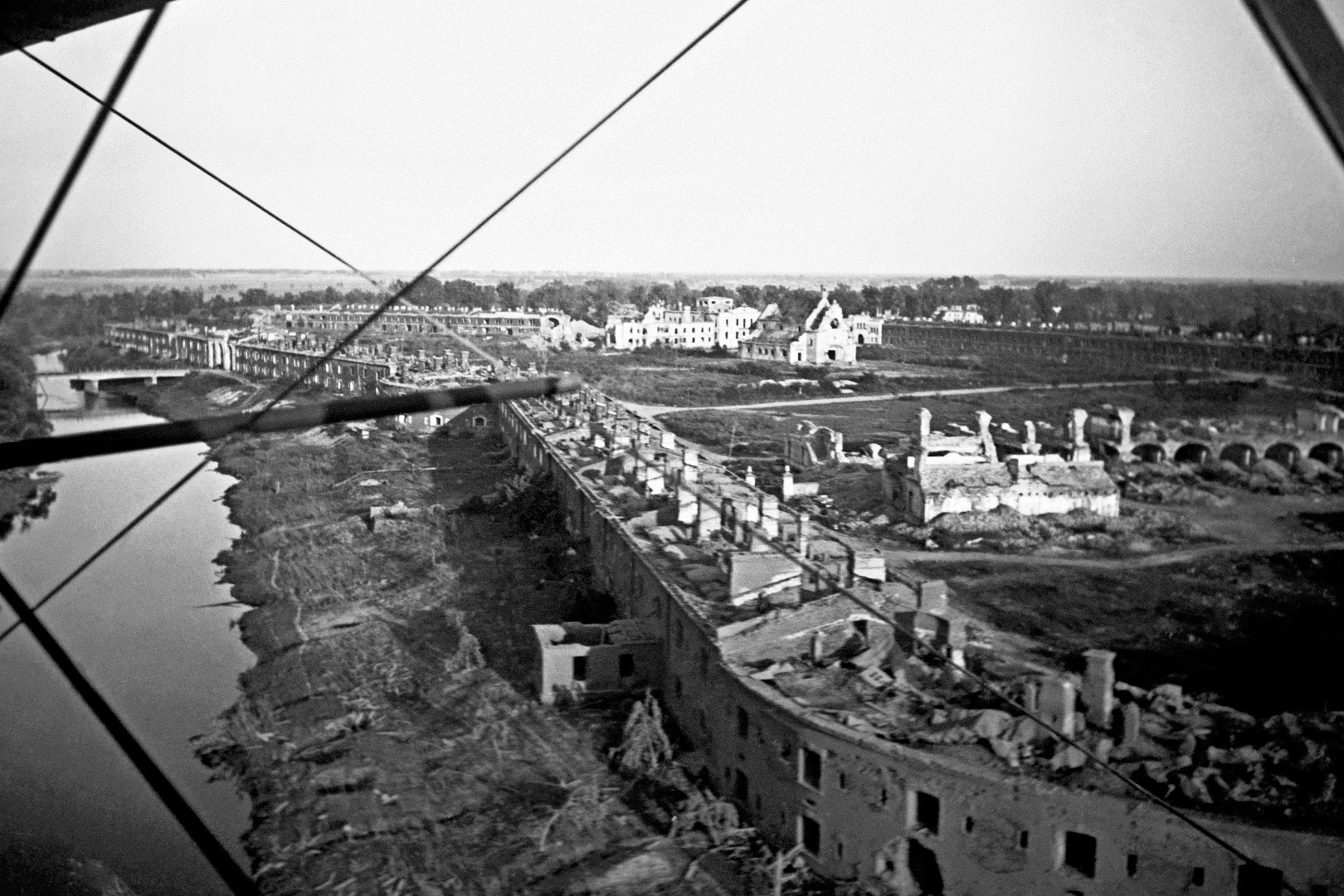 Брестская крепость в день освобождения. 28 июля 1944 года. 
