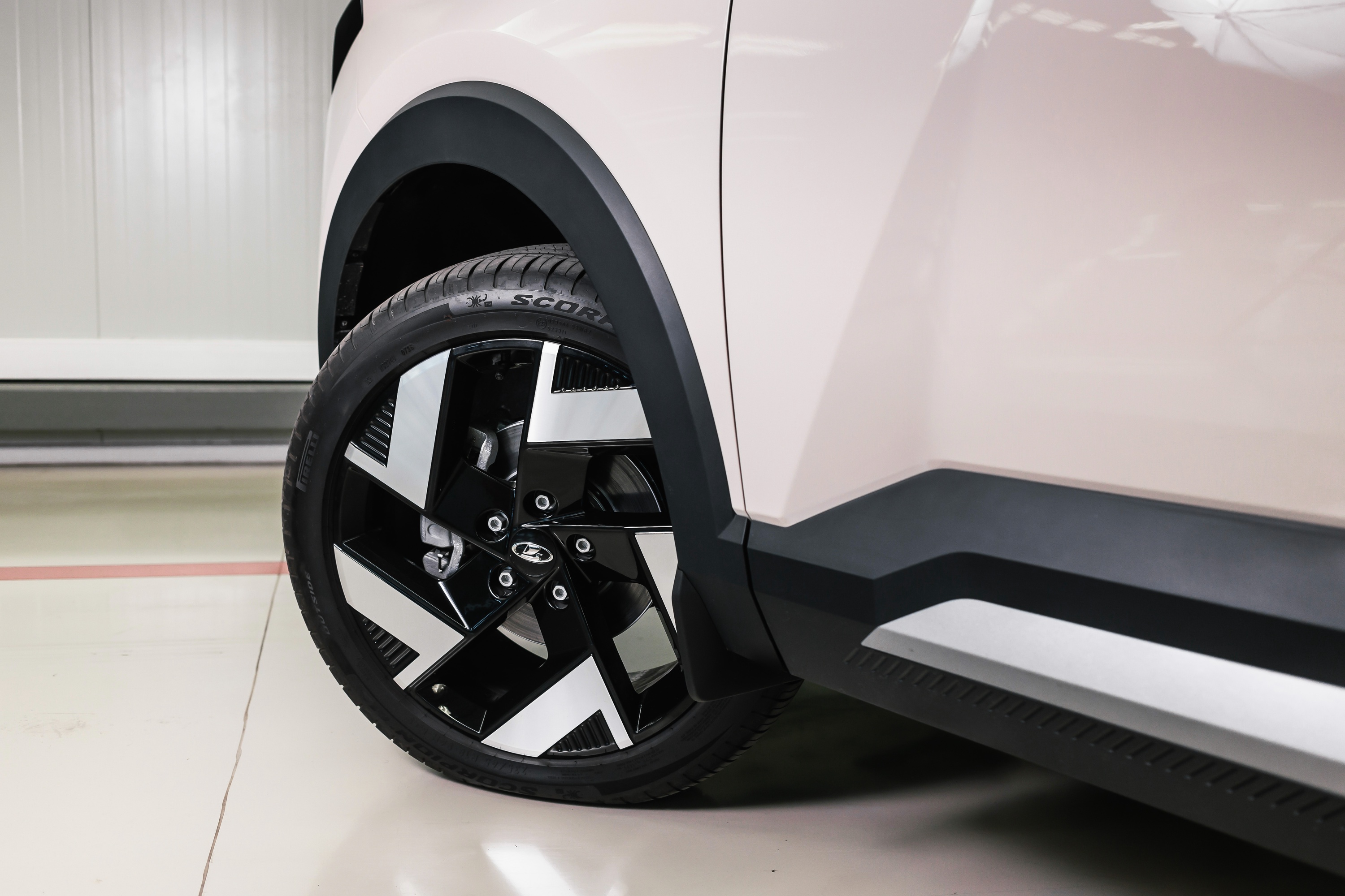 АвтоВАЗ рассказал, как Lada Azimut проверяли на устойчивость к электромагнитным помехам фото: АвтоВАЗ рассказал, как Lada Azimut проверяли на устойчивость к электромагнитным помехам