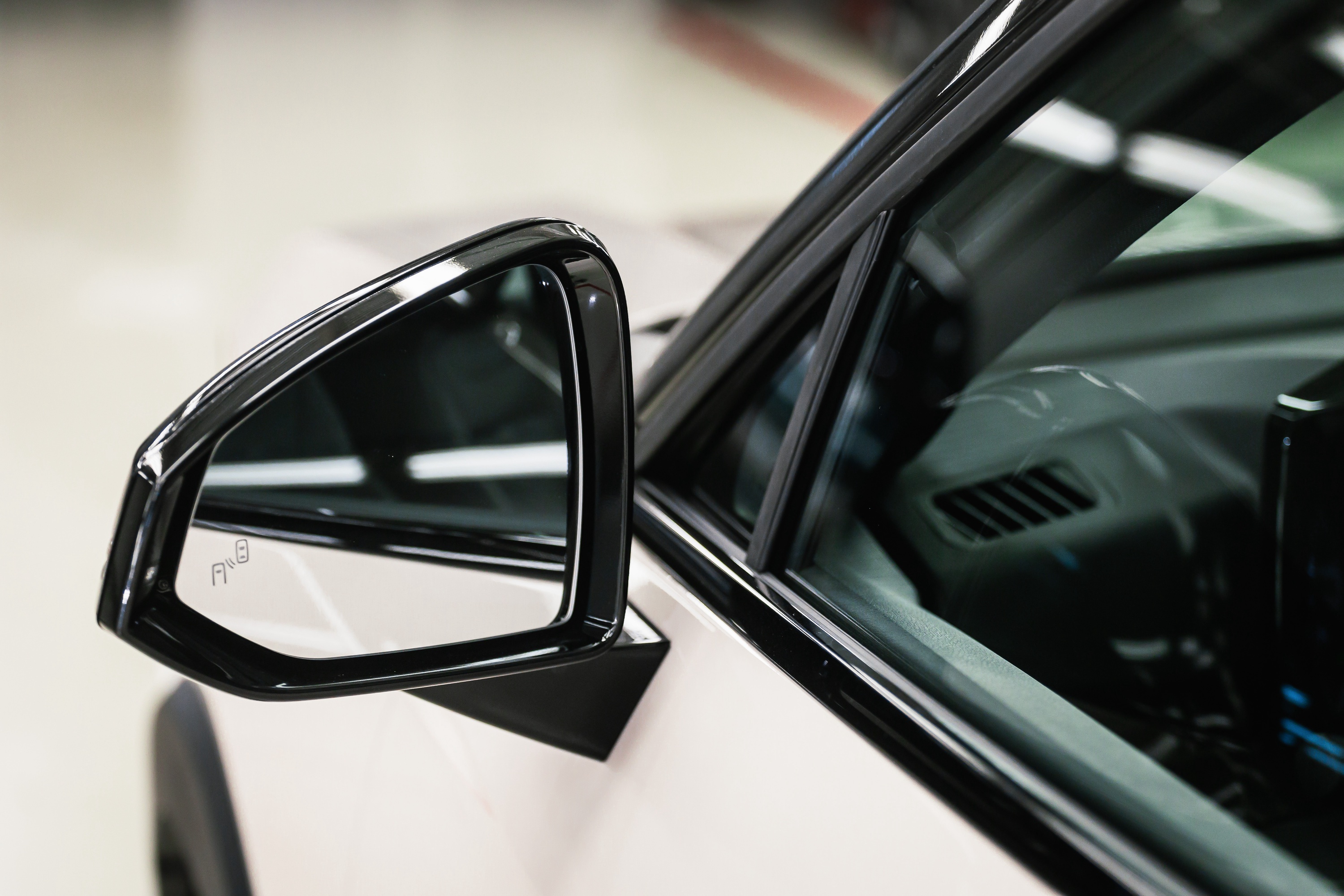 АвтоВАЗ рассказал, как Lada Azimut проверяли на устойчивость к электромагнитным помехам фото: АвтоВАЗ рассказал, как Lada Azimut проверяли на устойчивость к электромагнитным помехам