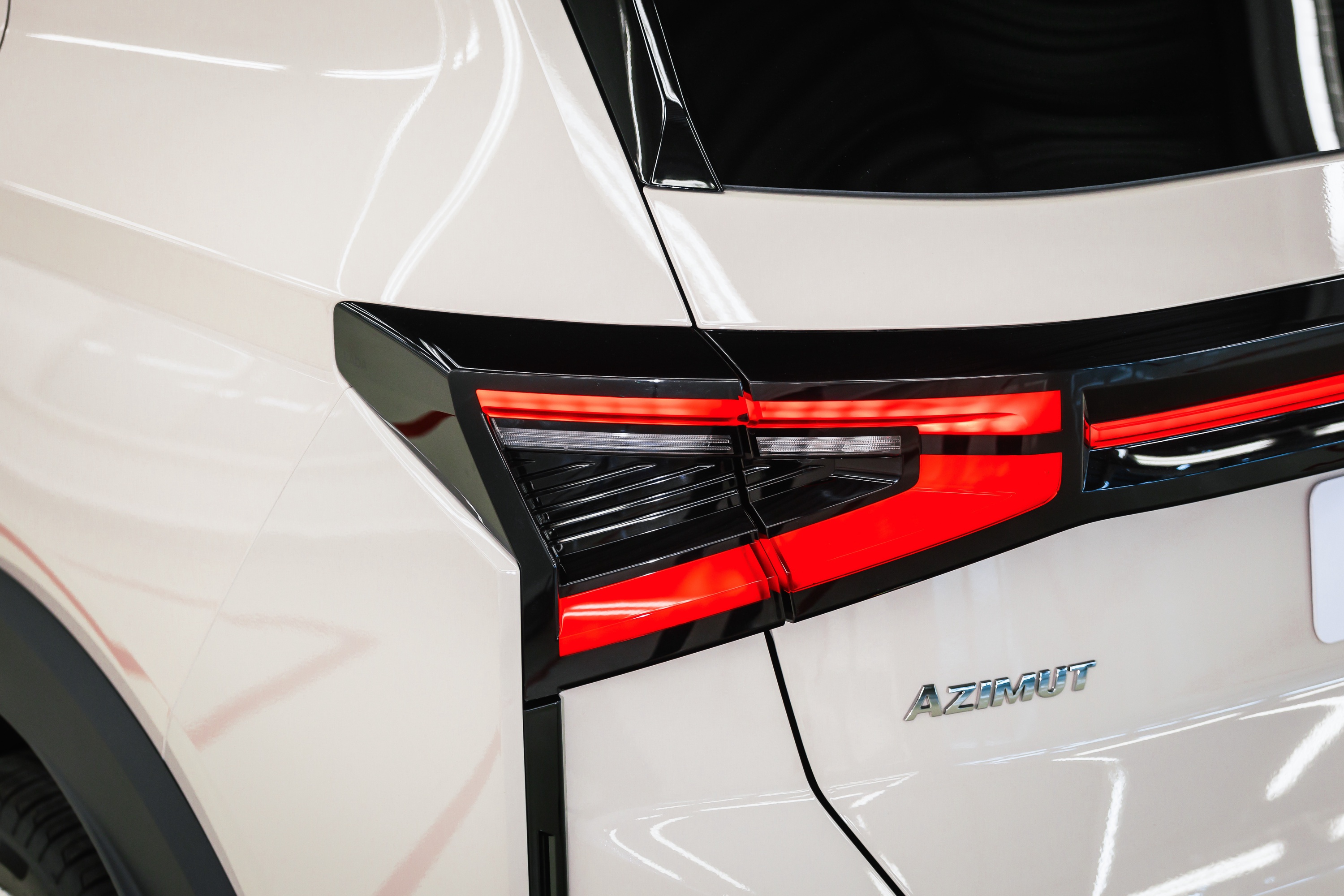 АвтоВАЗ рассказал, как Lada Azimut проверяли на устойчивость к электромагнитным помехам фото: АвтоВАЗ рассказал, как Lada Azimut проверяли на устойчивость к электромагнитным помехам