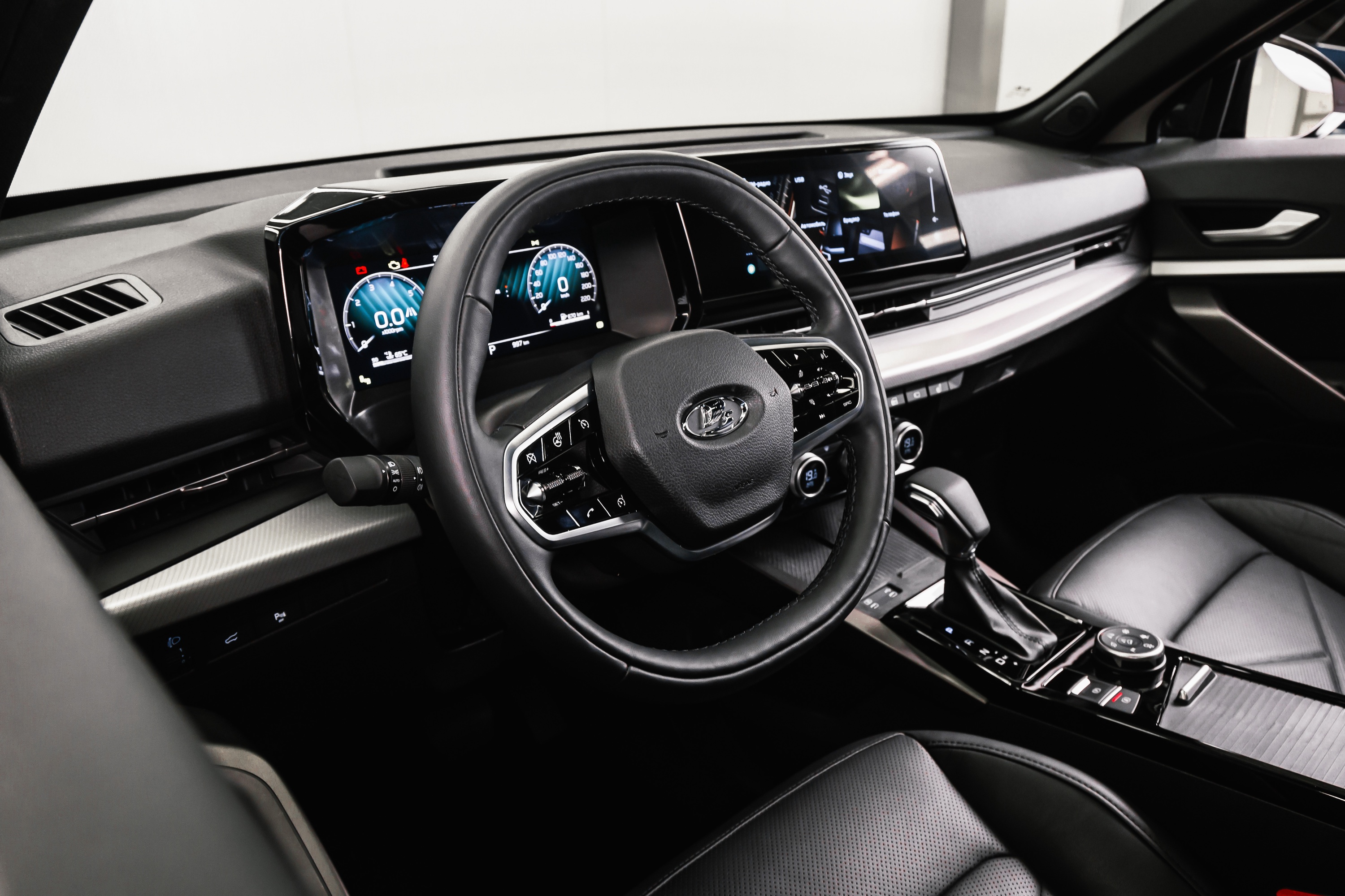 АвтоВАЗ рассказал, как Lada Azimut проверяли на устойчивость к электромагнитным помехам фото: АвтоВАЗ рассказал, как Lada Azimut проверяли на устойчивость к электромагнитным помехам